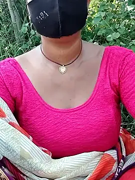 Snapshot of Hey_Ziya chatting on September 2025 04:47:01 AM Hey Ziya online show from September 2025 04:47:01 AM