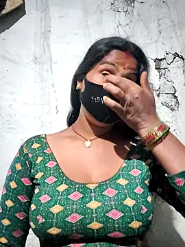 Snapshot of Hey_Ziya chatting on October 2025 10:12:02 PM Hey Ziya online show from October 2025 10:12:02 PM