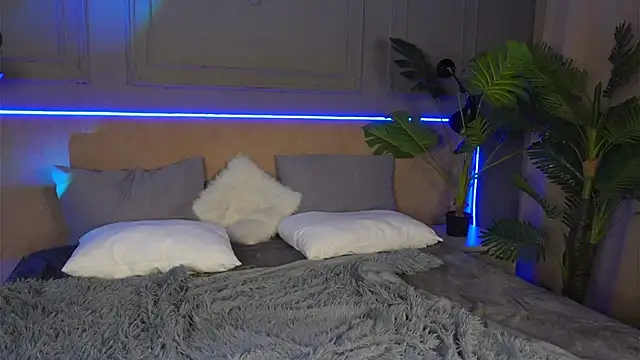 Liv Fay online show from March 2025 03:40:01 AM