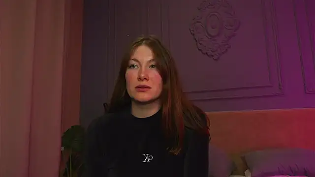 Liv Fay online show from September 2025 03:27:02 PM