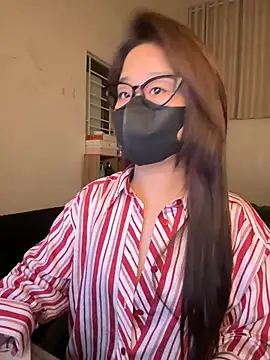 Jenni nana online show from April 2026 05:39:02 PM