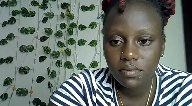 sexybree  online show from February 2025 06:48:01 PM