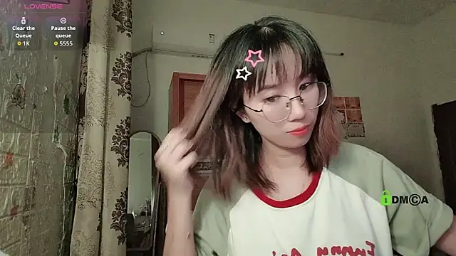 Lili 666 online show from September 2025 05:34:02 PM