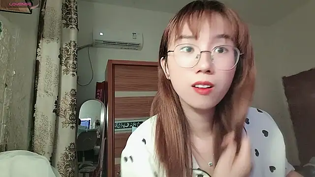 Lili 666 online show from May 2026 04:12:01 PM