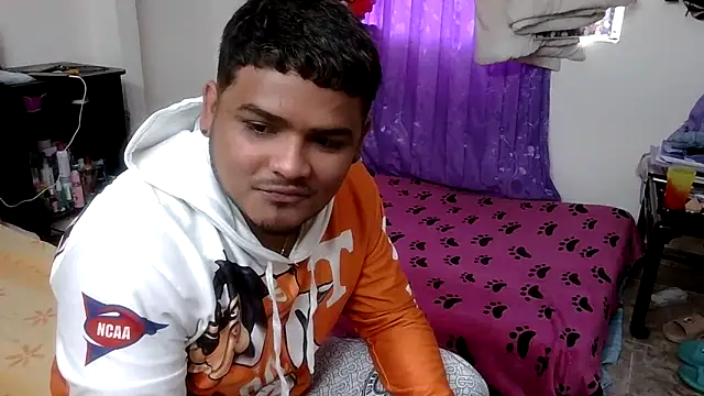 Boycuriousxxx online show from May 2026 12:56:02 PM