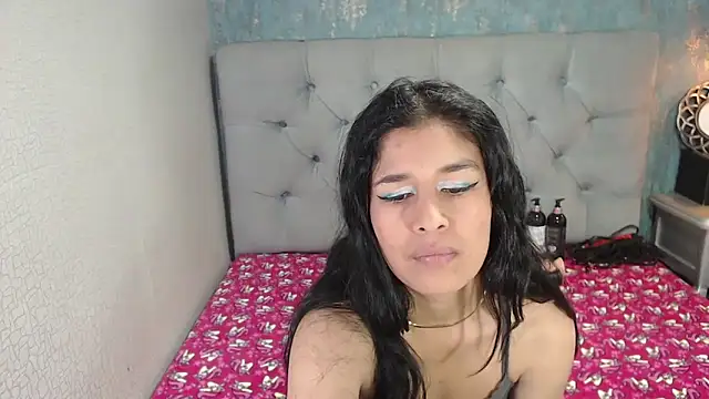 Snapshot of ginasailor chatting on November 2025 01:04:02 AM ginasailor online show from November 2025 01:04:02 AM