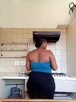 Snapshot of Sexymamibo chatting on March 2025 02:23:02 PM Sexymamibo online show from March 2025 02:23:02 PM