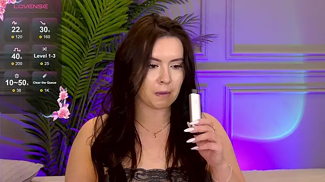 TrishaWinslet online show from March 2025 04:20:02 AM