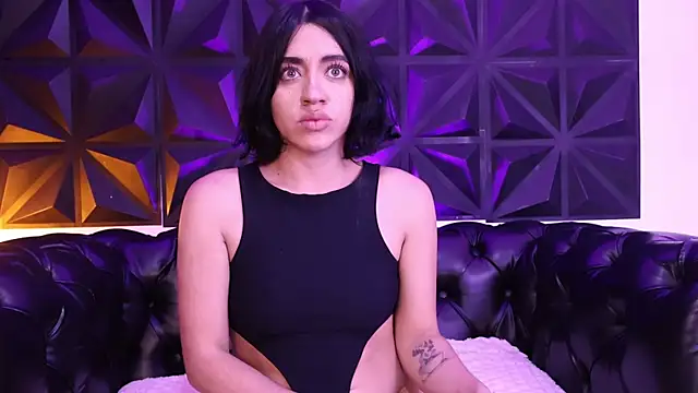 KasiaNoir  online show from December 2025 12:10:01 PM