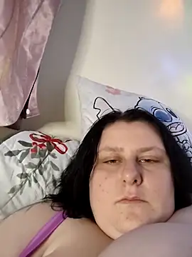 Snapshot of tvshtvsh24 chatting on October 2025 07:54:01 AM tvshtvsh24 online show from October 2025 07:54:01 AM