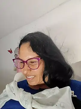 KeillyDiaz online show from November 2025 04:40:01 PM