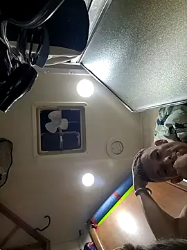 ILUV2TUCHMYKITTY online show from September 2025 10:04:01 AM