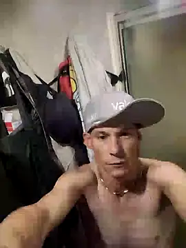 ILUV2TUCHMYKITTY online show from September 2025 12:17:01 PM