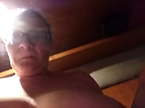 ILUV2TUCHMYKITTY online show from September 2025 11:43:01 PM