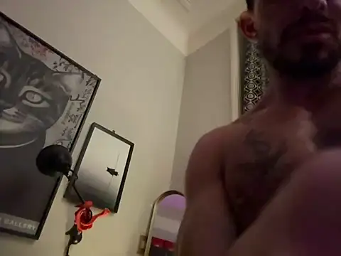 Snapshot of italian8764 chatting on November 2025 03:29:02 AM italian8764 online show from November 2025 03:29:02 AM