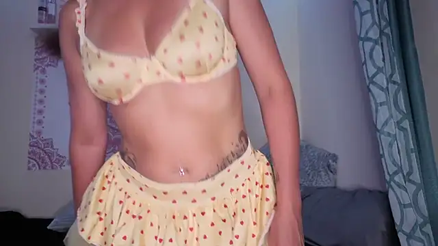 urdesire25 online show from June 2026 05:02:01 AM