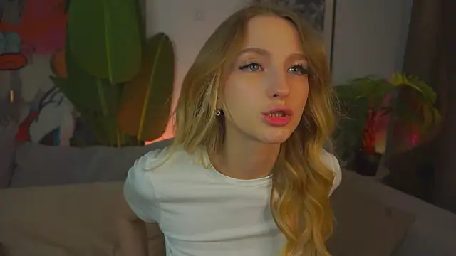 MickeyMyers online show from December 2024 12:05:02 PM