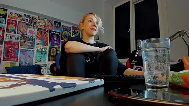 Snapshot of LylithSkye chatting on January 2025 02:56:02 PM LylithSkye online show from January 2025 02:56:02 PM