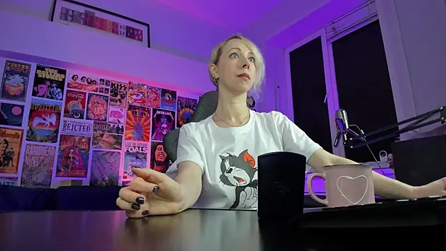 Snapshot of LylithSkye chatting on January 2025 08:24:01 AM LylithSkye online show from January 2025 08:24:01 AM