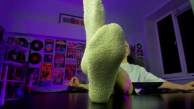 Snapshot of LylithSkye chatting on January 2025 02:21:01 PM LylithSkye online show from January 2025 02:21:01 PM