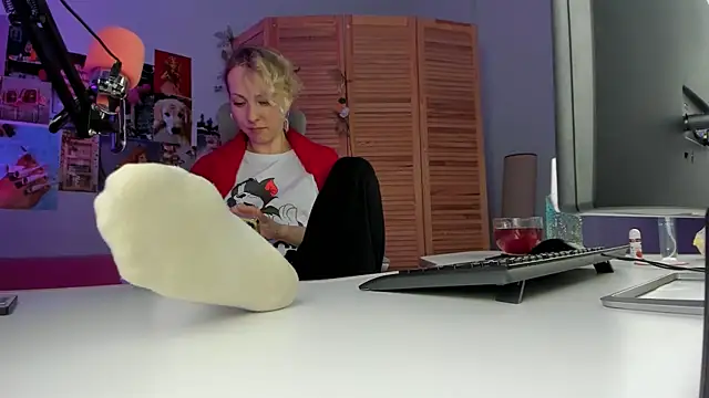 Snapshot of LylithSkye chatting on March 2025 02:40:01 PM LylithSkye online show from March 2025 02:40:01 PM