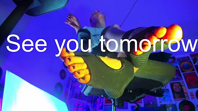 Snapshot of LylithSkye chatting on March 2025 08:21:02 AM LylithSkye online show from March 2025 08:21:02 AM