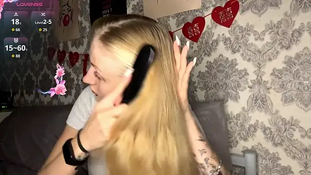 MarthaGees online show from September 2025 03:39:01 PM