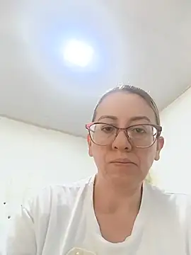 miss hanna07 online show from July 2026 05:00:01 PM