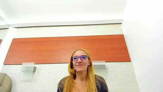 maddy cartter online show from December 2025 10:56:02 AM