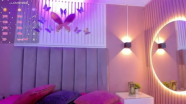 diosa cristal online show from February 2025 03:34:02 AM