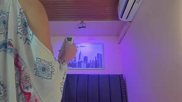 diosa cristal online show from July 2026 03:53:02 AM