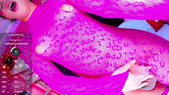 Snapshot of Saamanthaa11 chatting on March 2026 08:26:33 AM Saamanthaa11 online show from March 2026 08:26:33 AM