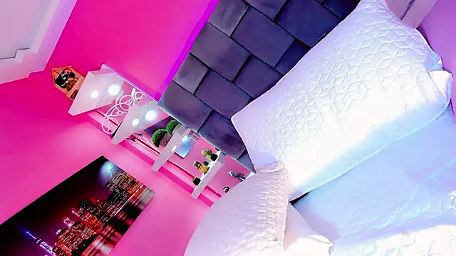 Snapshot of Saamanthaa11 chatting on April 2026 05:26:02 AM Saamanthaa11 online show from April 2026 05:26:02 AM