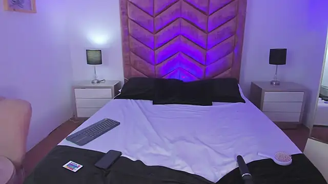 Tom Silver   online show from February 2025 07:38:01 PM