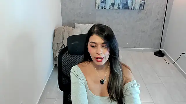 gia watsonn online show from July 2026 06:32:02 PM