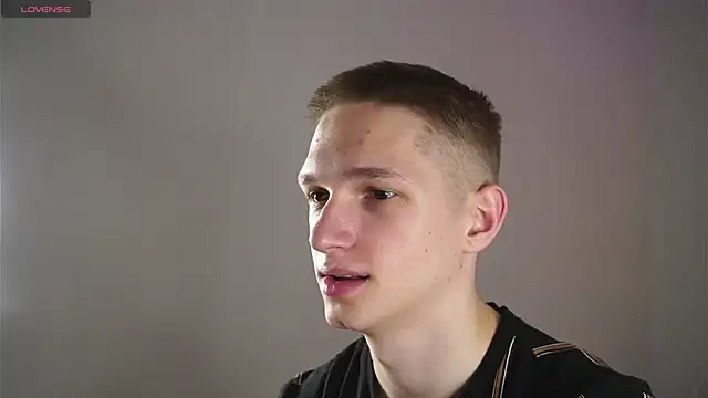 dustyn fox online show from March 2025 02:12:02 PM