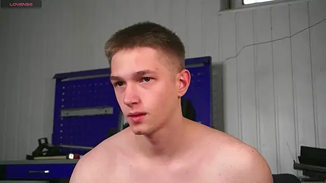 dustyn fox online show from December 2025 10:57:02 AM