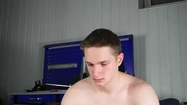 dustyn fox online show from February 2026 04:03:02 PM