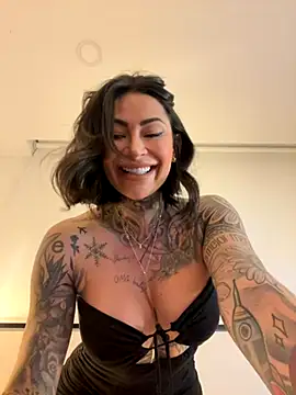 Snapshot of Iam_Annii chatting on October 2025 11:47:02 PM Iam Annii online show from October 2025 11:47:02 PM