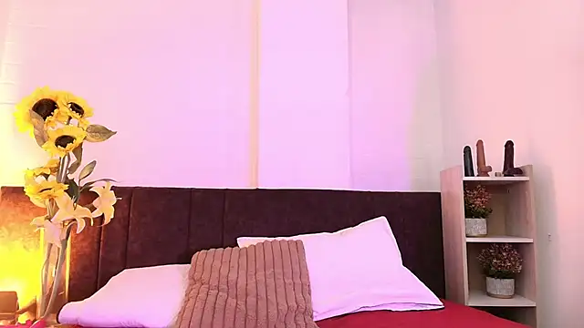 Anthonelaa   online show from July 2026 01:26:01 PM