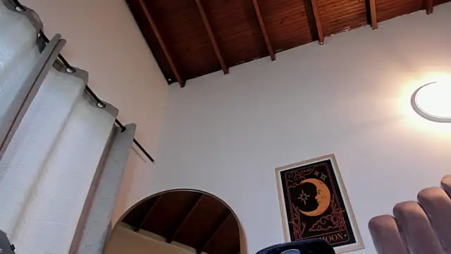 Snapshot of sky_caroline chatting on February 2026 09:08:01 PM sky caroline online show from February 2026 09:08:01 PM