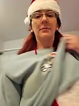 Snapshot of MissyRoulette chatting on December 2024 02:56:01 PM MissyRoulette online show from December 2024 02:56:01 PM