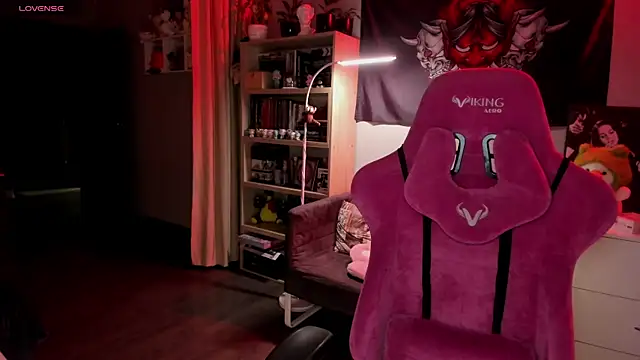 gitera  online show from October 2025 11:45:02 PM