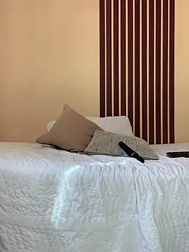  Shara Handal  online show from January 2025 03:11:01 PM