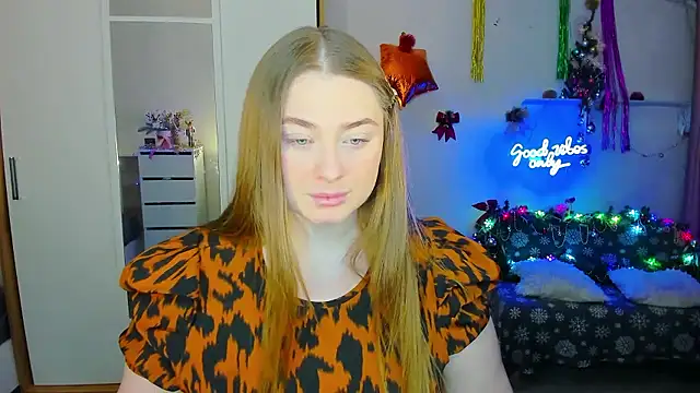 Demure Smile online show from December 2024 03:50:02 PM