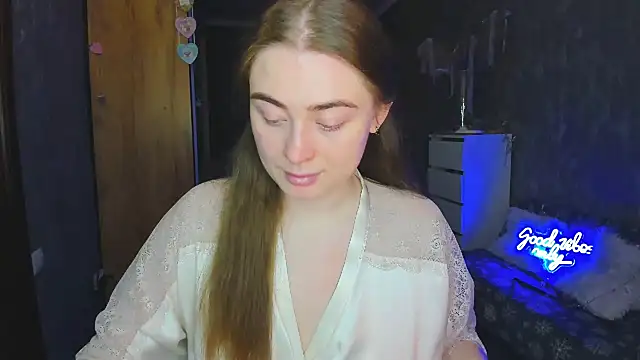 Demure Smile online show from February 2025 05:13:01 AM