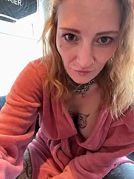 Snapshot of redNatified chatting on February 2026 01:37:02 PM redNatified online show from February 2026 01:37:02 PM