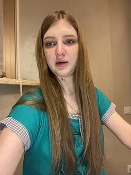 Snapshot of MollyDolle chatting on May 2026 08:25:01 PM MollyDolle online show from May 2026 08:25:01 PM