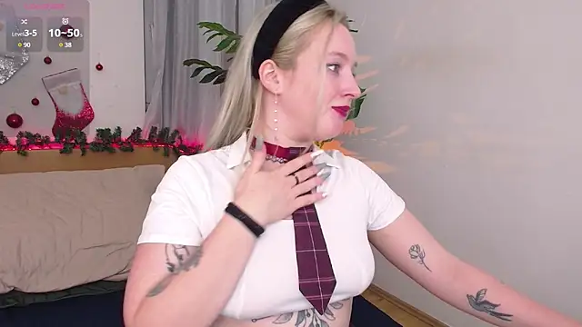 Snapshot of Nicole__Aniston_ chatting on January 2025 06:30:01 PM Nicole Aniston online show from January 2025 06:30:01 PM