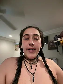 ThicBunz online show from April 2026 04:26:01 PM